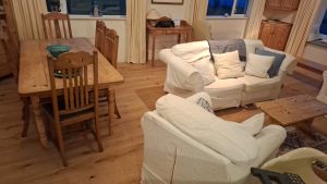 Universal Clic Natural Oak 12mm engineered floor-4jpg